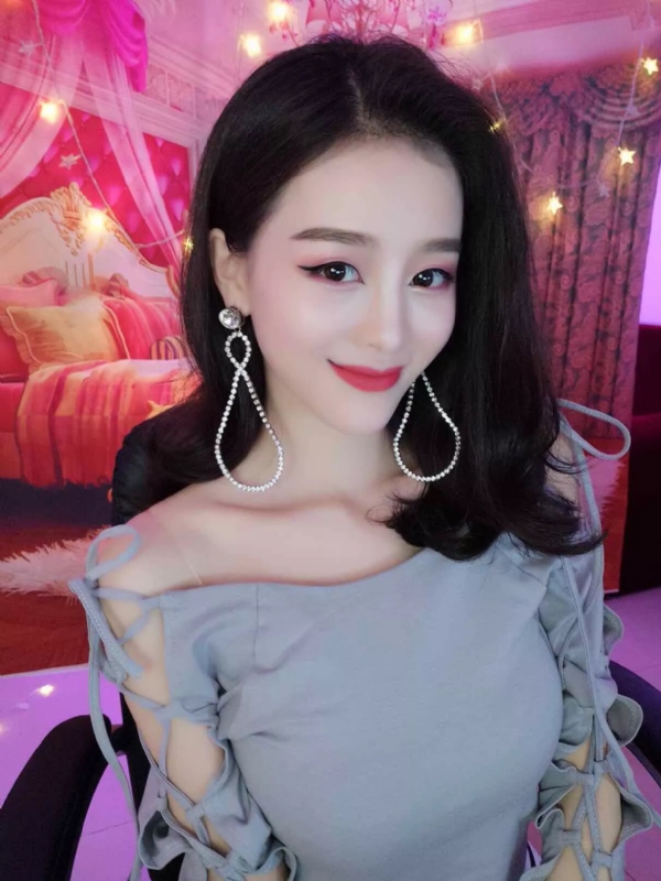 Cici的第三张照片--高雄中老年相亲网